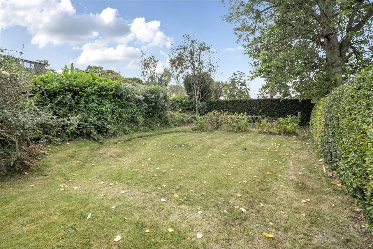The Avenue, Roundhay, LS8, photo 11