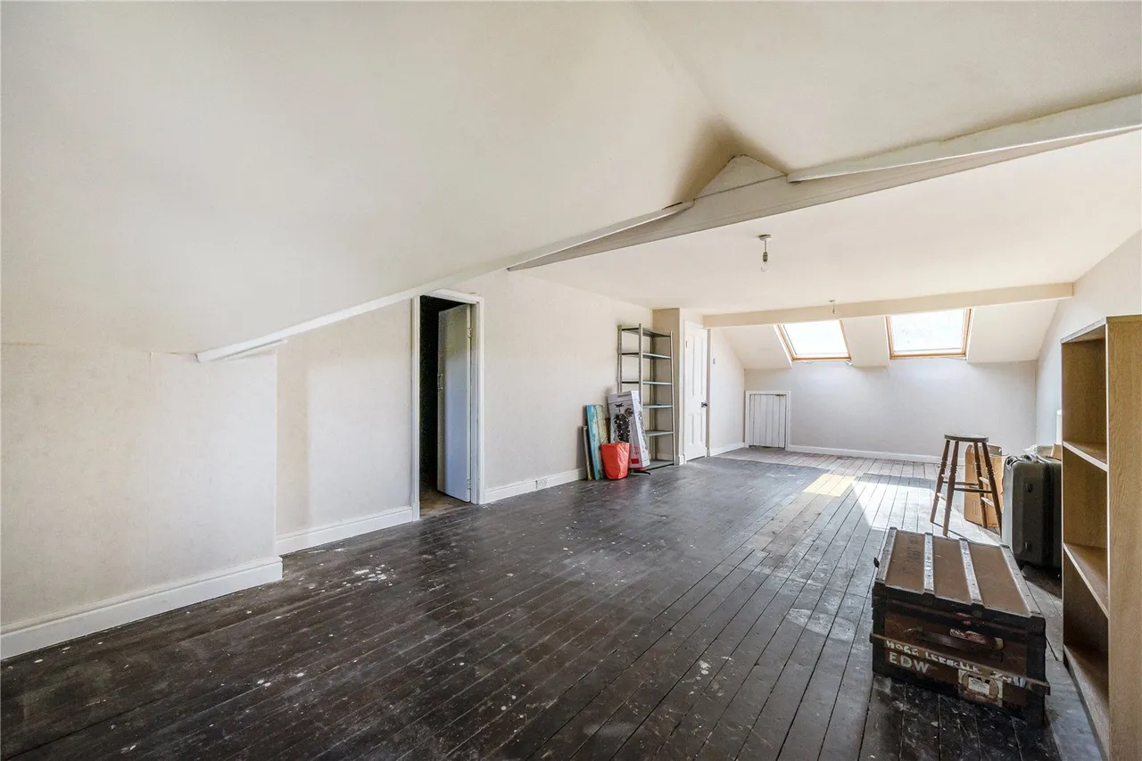 The Avenue, Roundhay, LS8, photo 26
