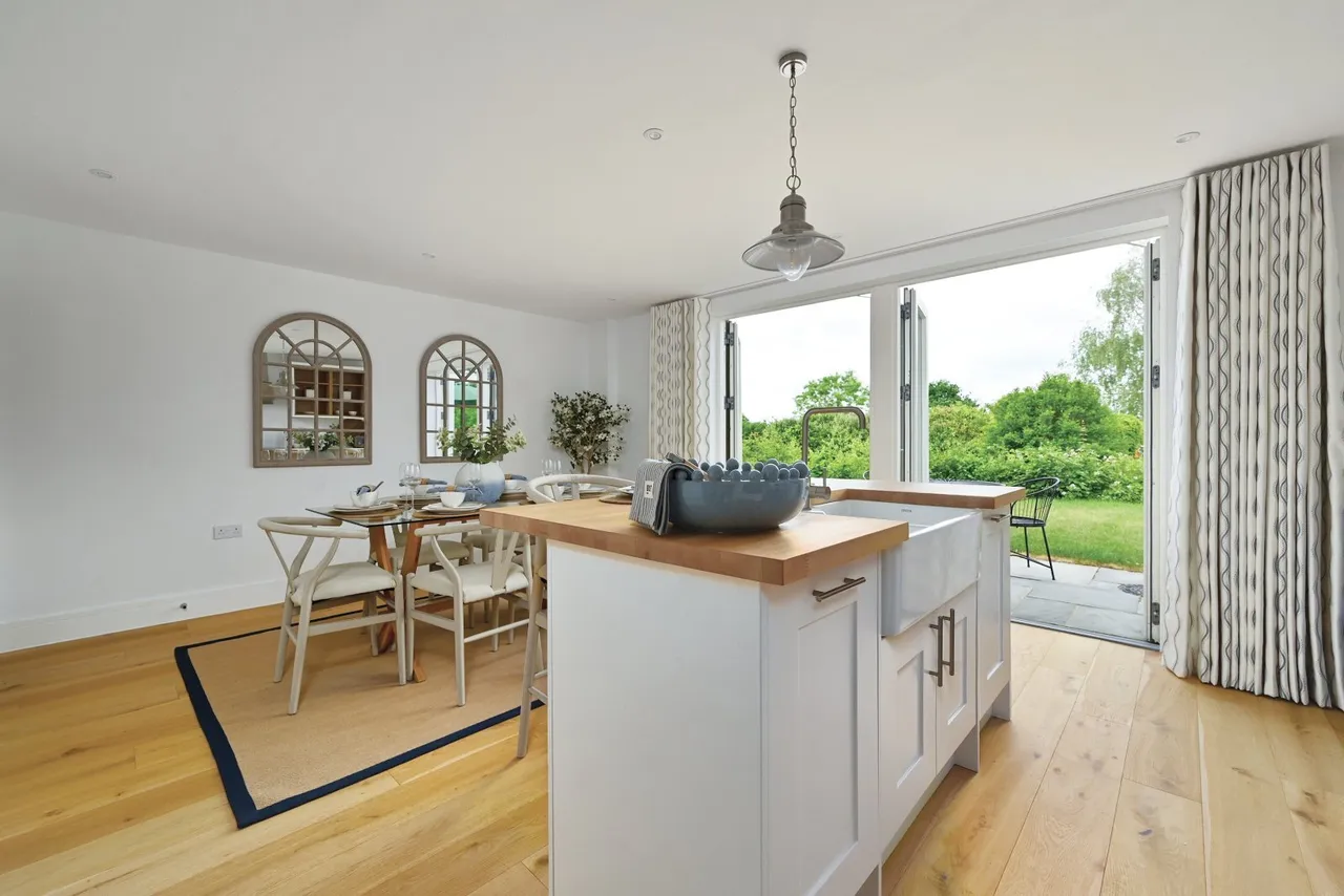 Ardingly Road, Lindfield, RH16, photo 5