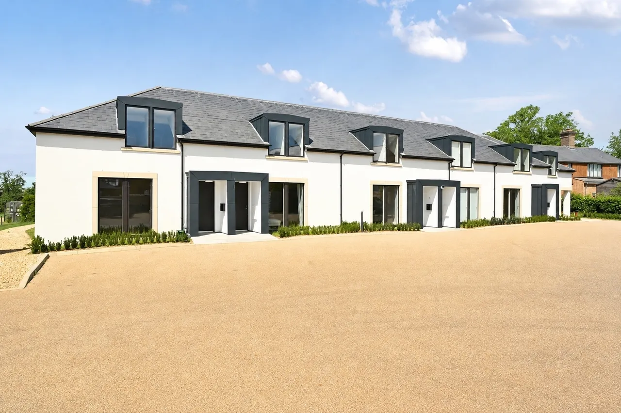 3 bed property for sale, Ardingly Road, Lindfield, RH16