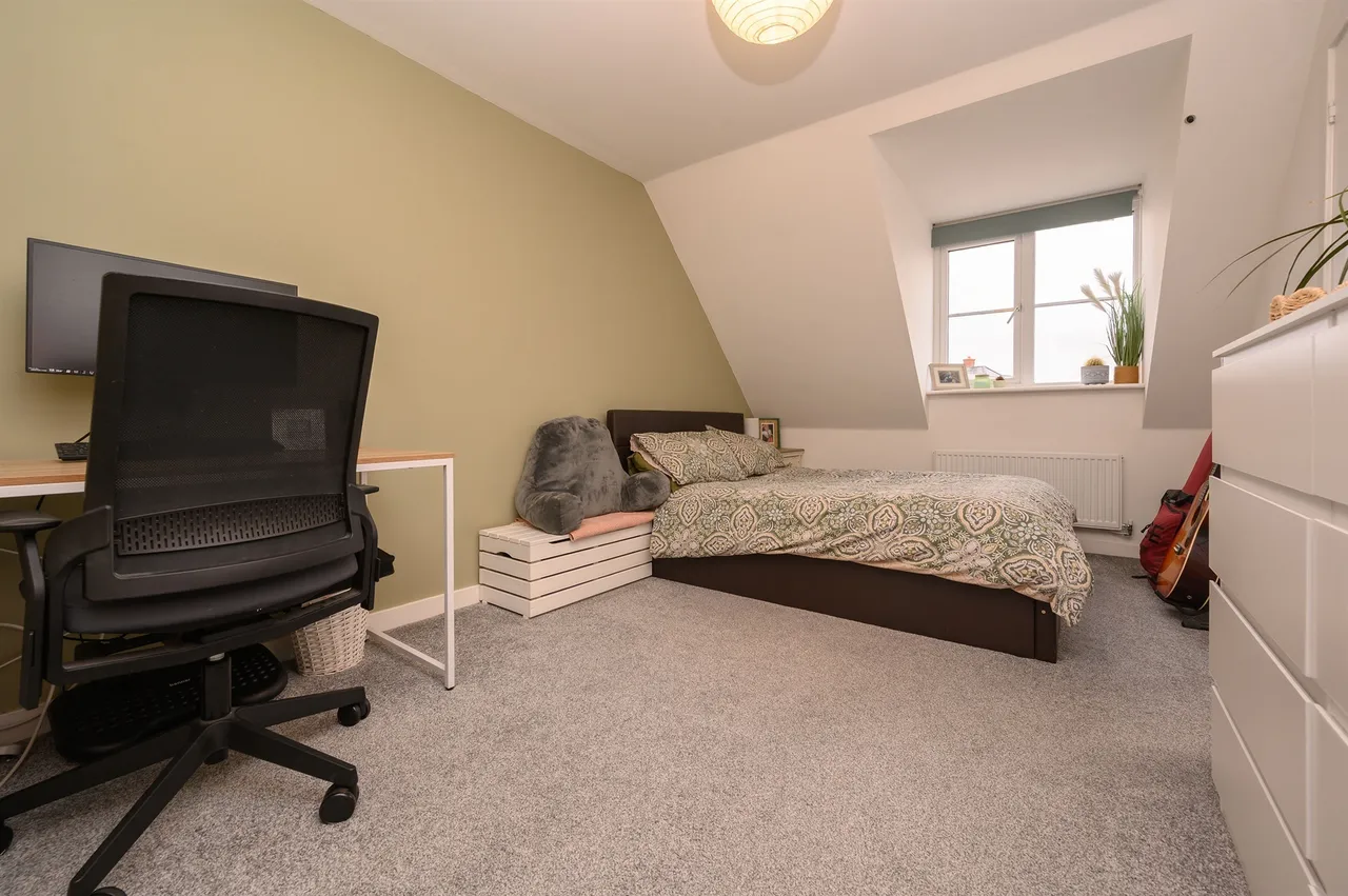 Barn Owl Drive, Kettering, NN14, photo 10