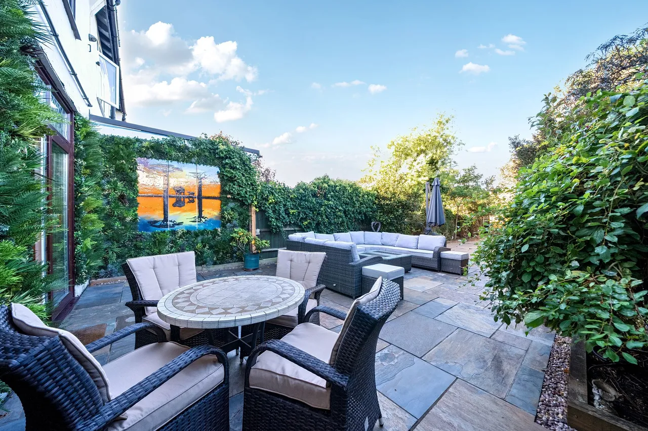 Conyers Road, London, SW16, photo 2