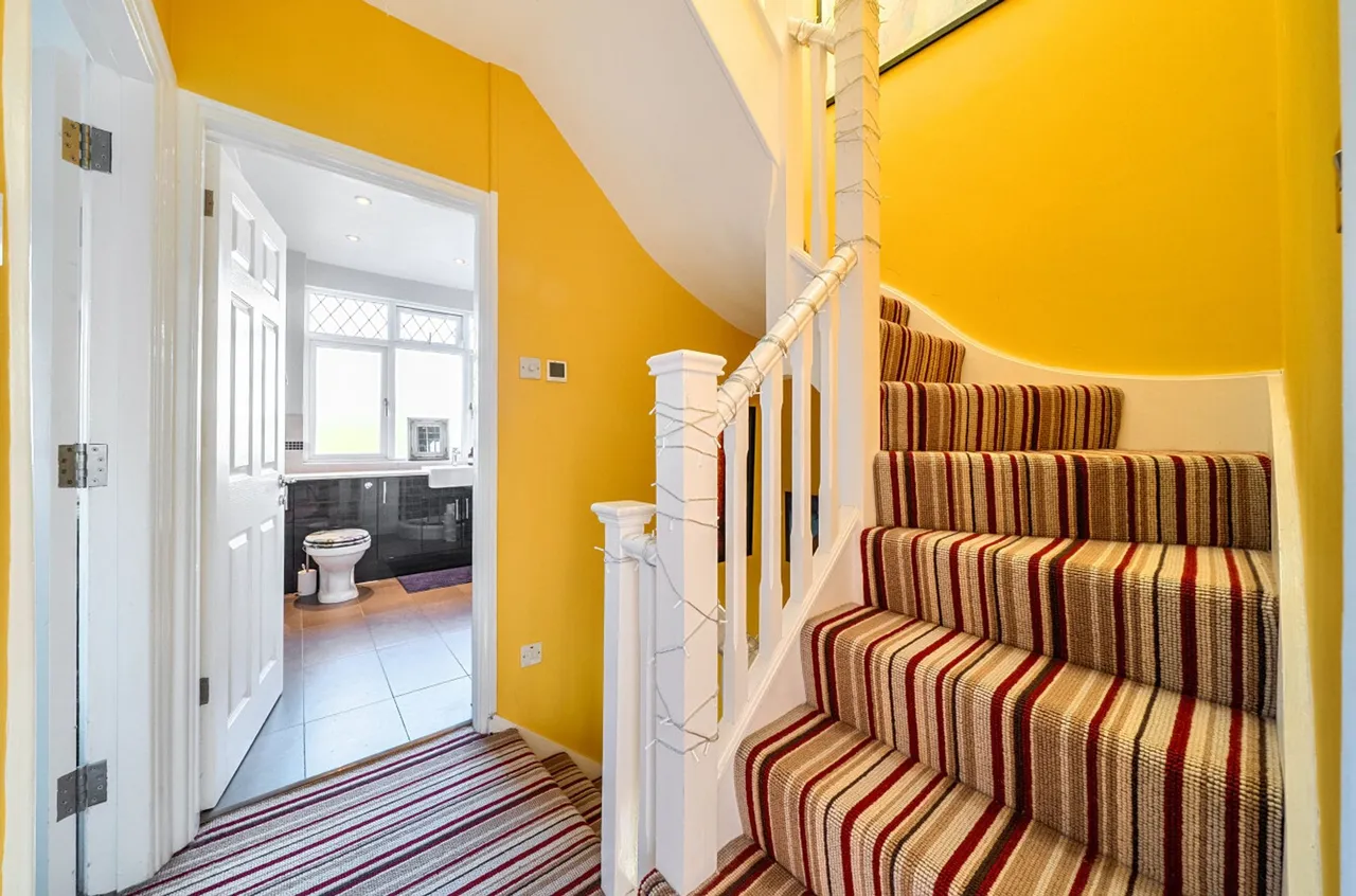 Conyers Road, London, SW16, photo 13