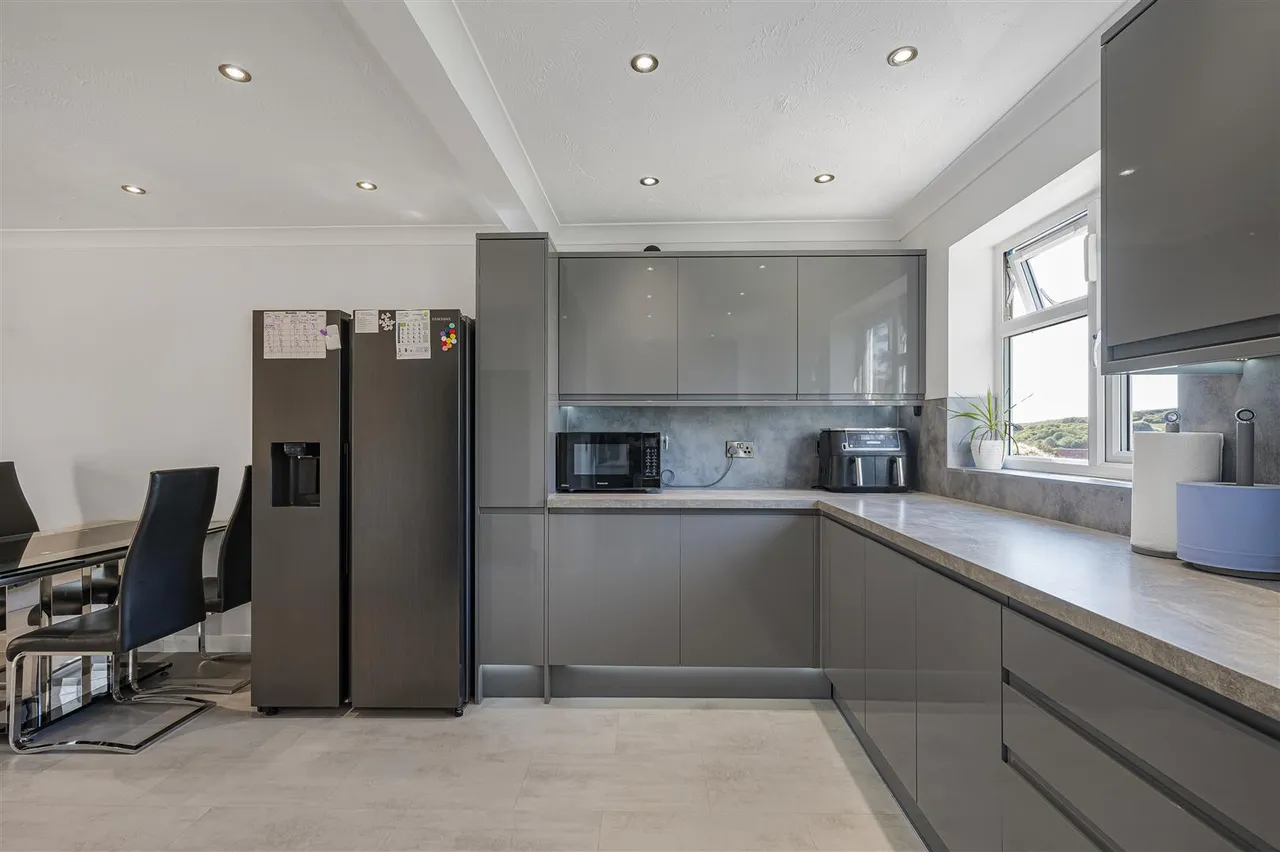 Badgers Close, Newhaven, photo 9