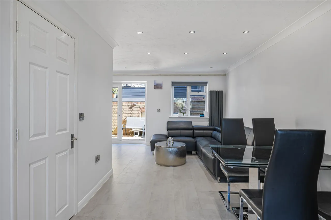 Badgers Close, Newhaven, photo 10