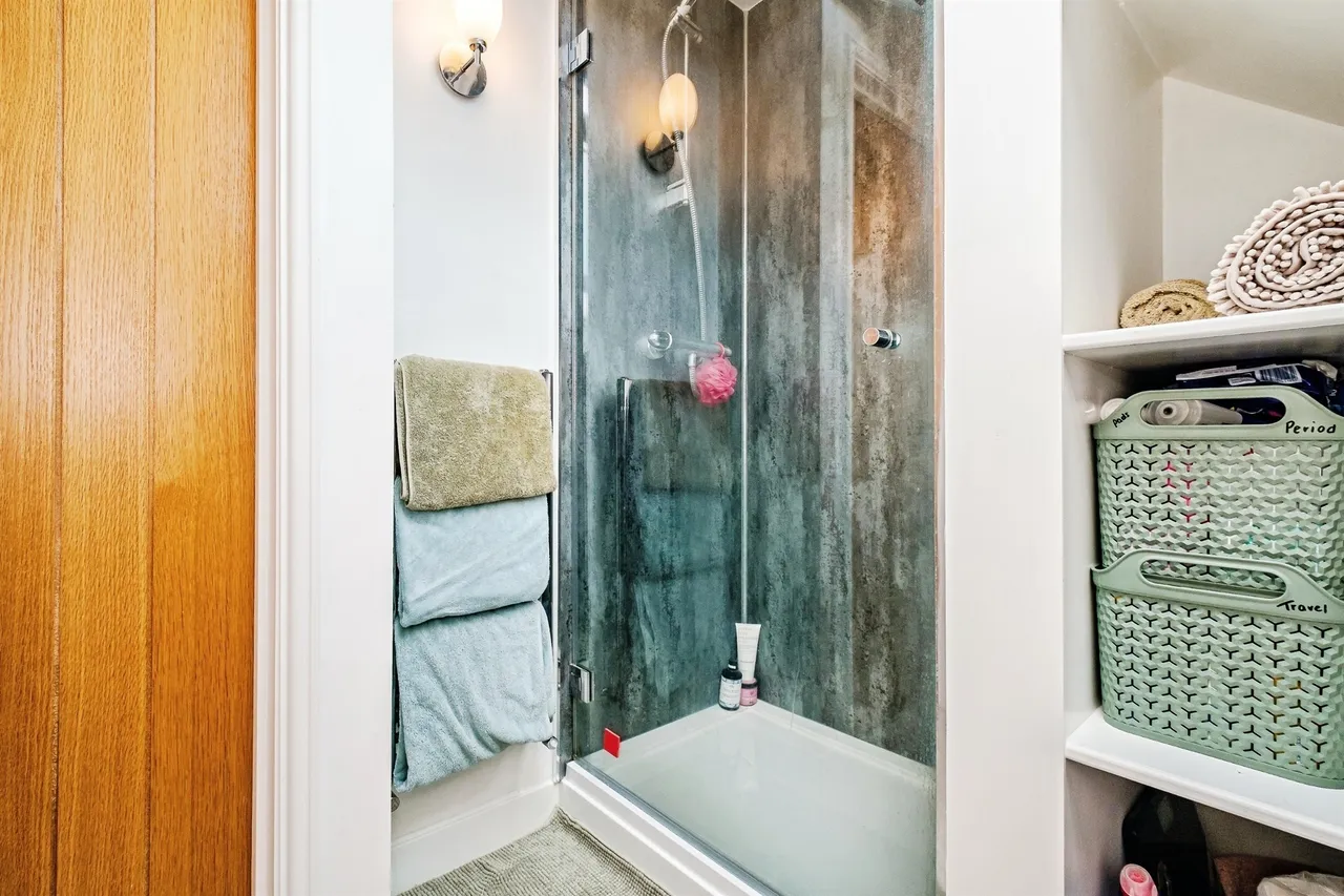 Augusta Place, Worthing, BN11, photo 9