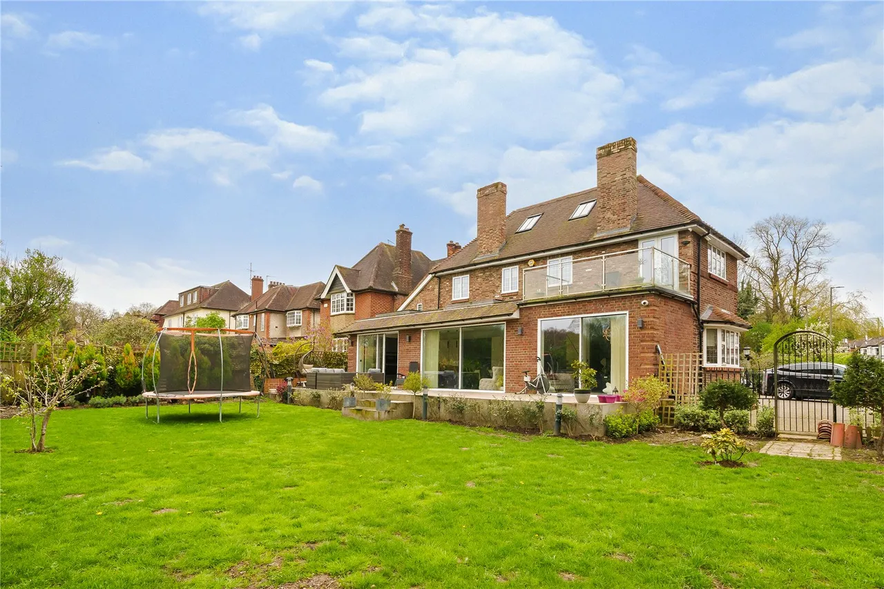 Sunset View, High Barnet, Hertfordshire, EN5 4LB, photo 17