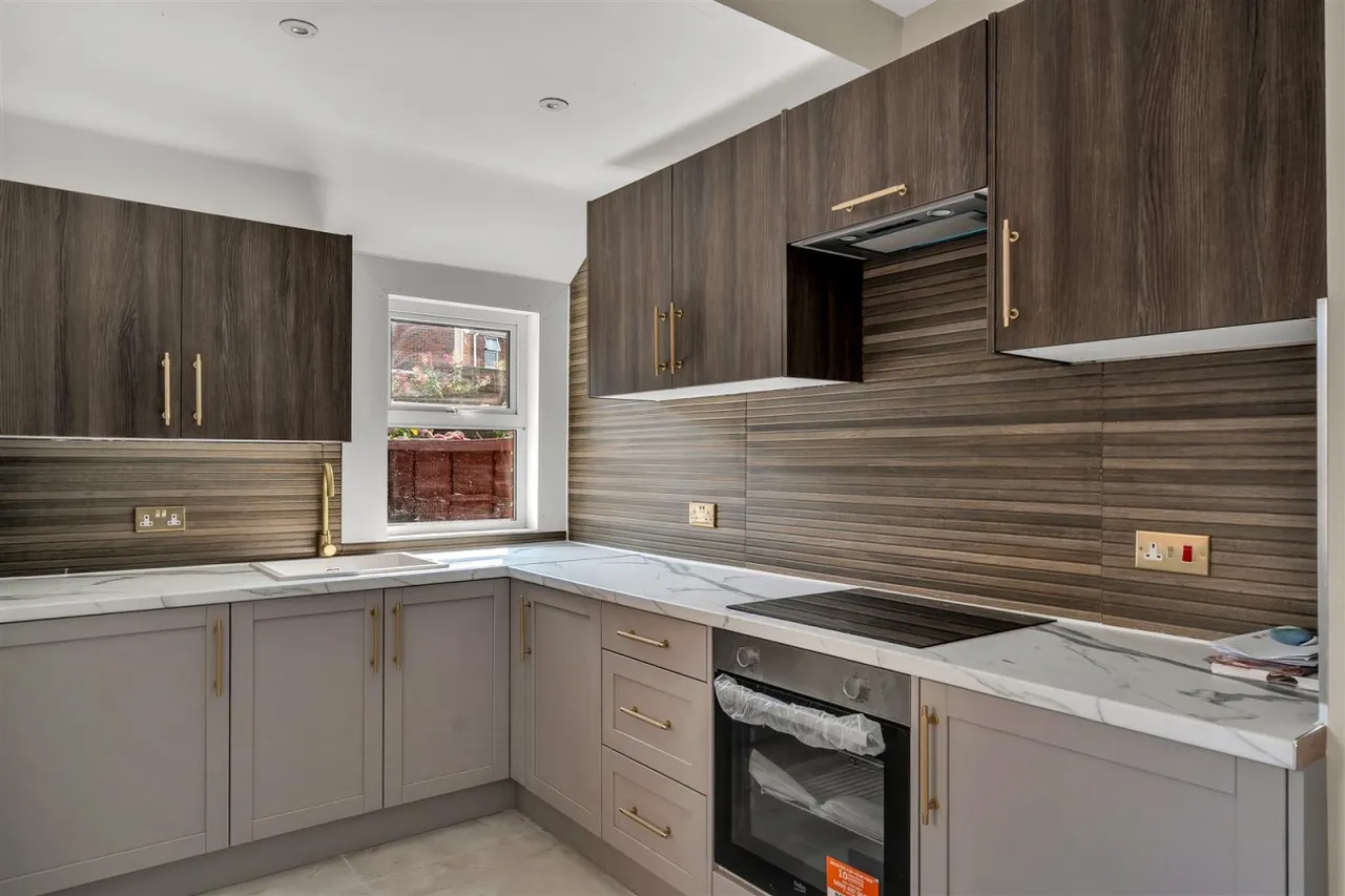 Kings Road West, Swanage, BH19, photo 23