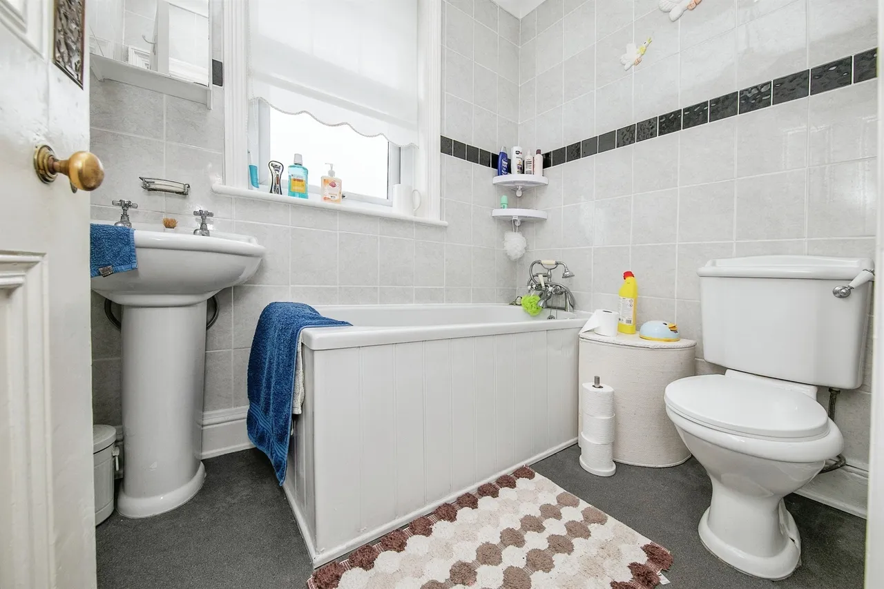 Vista Road, Clacton-On-Sea, photo 9