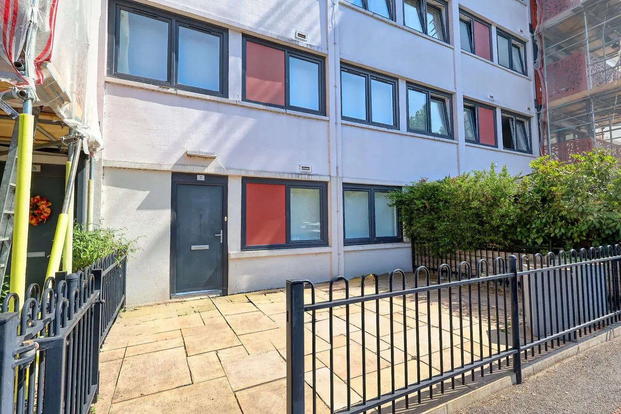 London Road, High Wycombe, HP11, photo 2