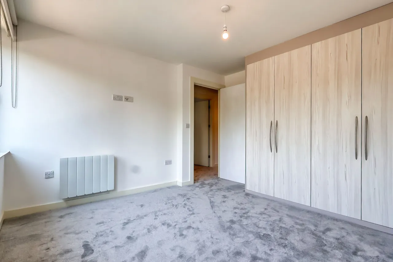 London Road, High Wycombe, HP11, photo 7