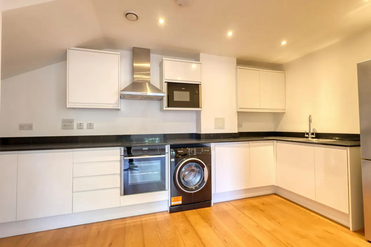 London Road, High Wycombe, HP11, photo 5