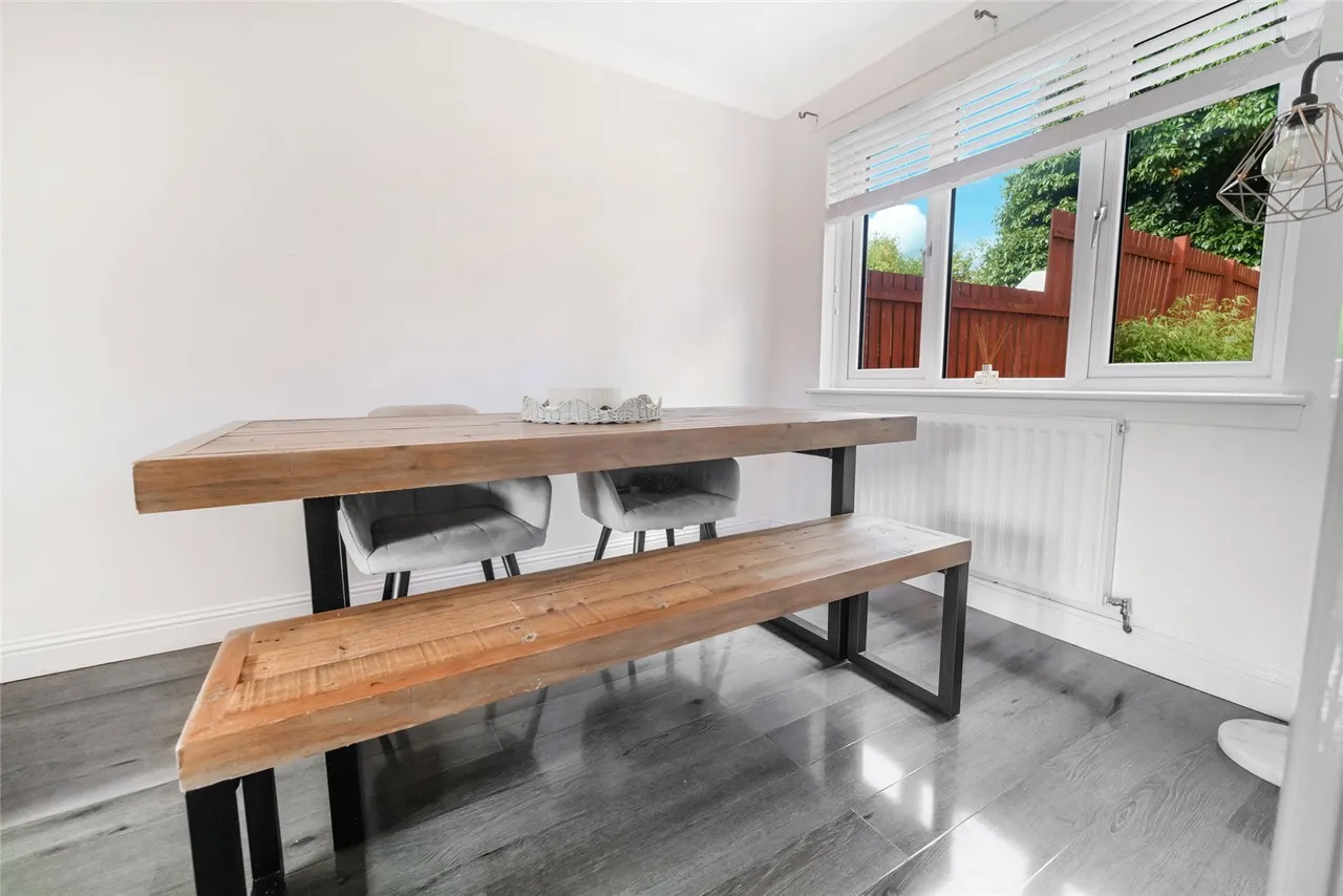 Harwood Gardens, Moodiesburn, G69, photo 8