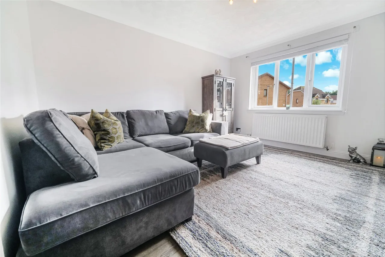Harwood Gardens, Moodiesburn, G69, photo 5