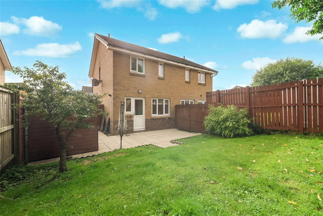 Harwood Gardens, Moodiesburn, G69, photo 18