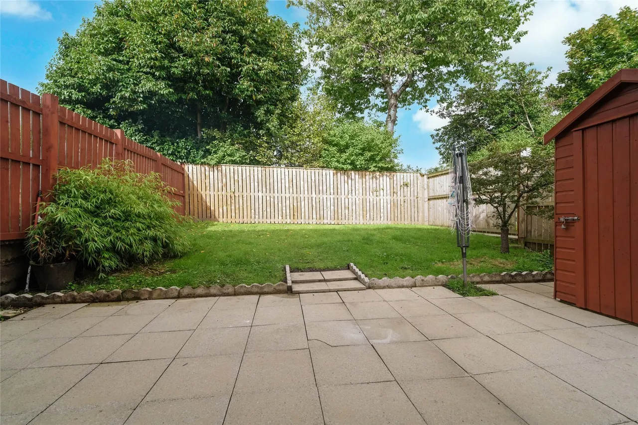 Harwood Gardens, Moodiesburn, G69, photo 4