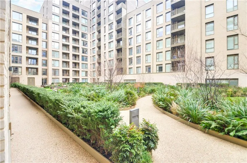 Kennington Lane, London, SE11, photo 3