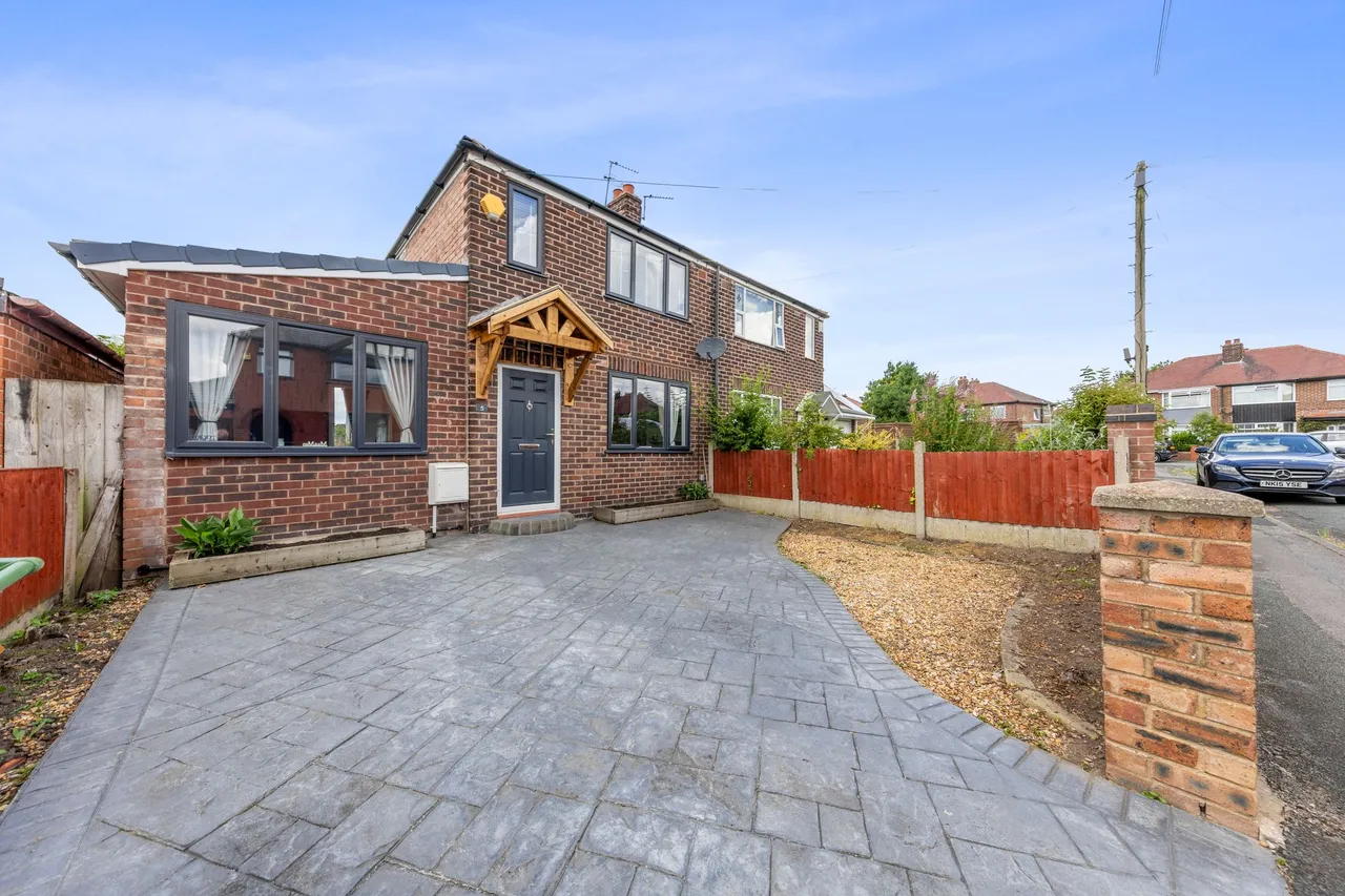 2 bed house for sale, Lock Road, Paddington, WA1