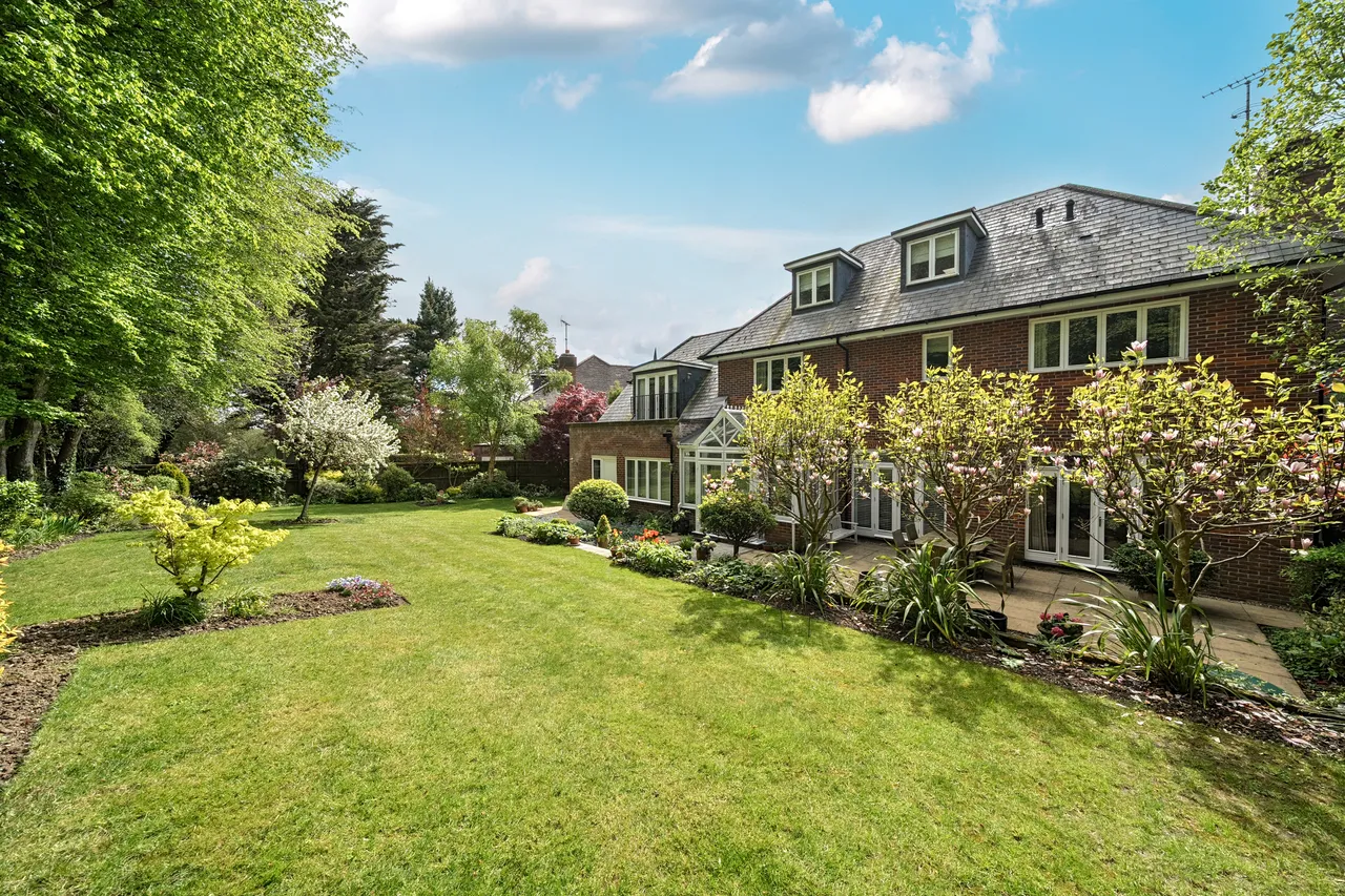 Park Grove, Beaconsfield, HP9, photo 2