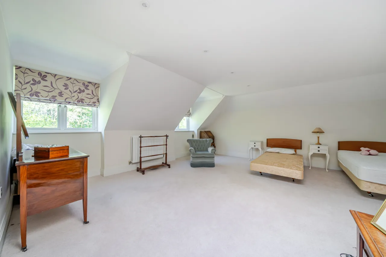 Park Grove, Beaconsfield, HP9, photo 11
