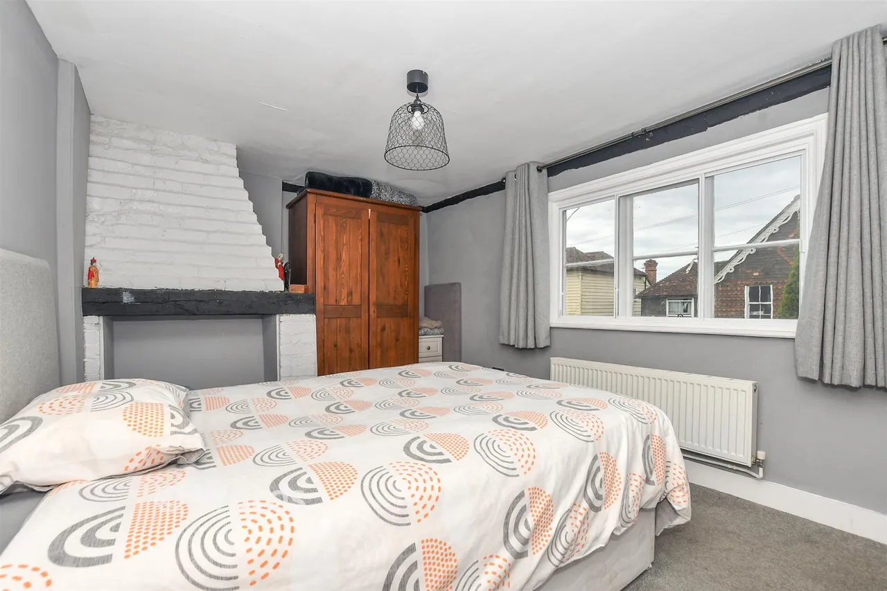 The Street, Mersham, TN25, photo 9