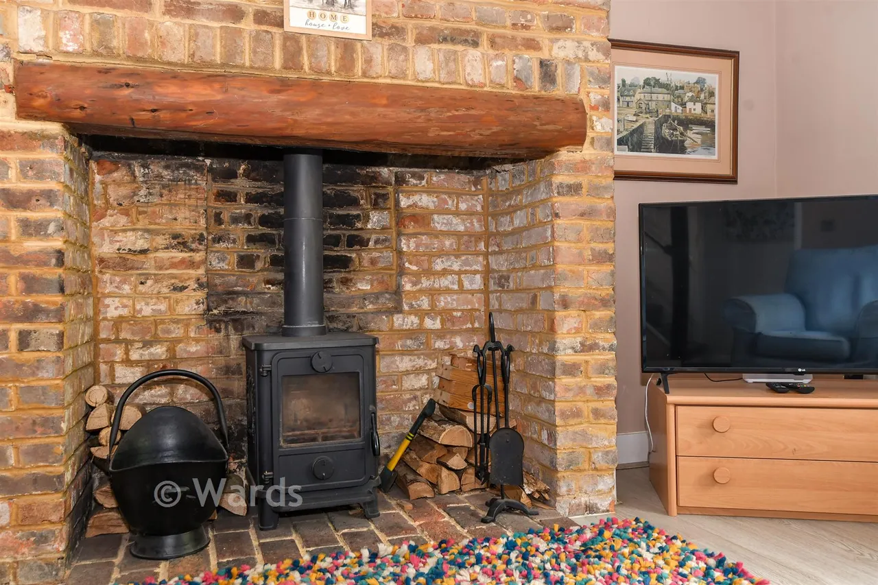 The Street, Mersham, TN25, photo 4
