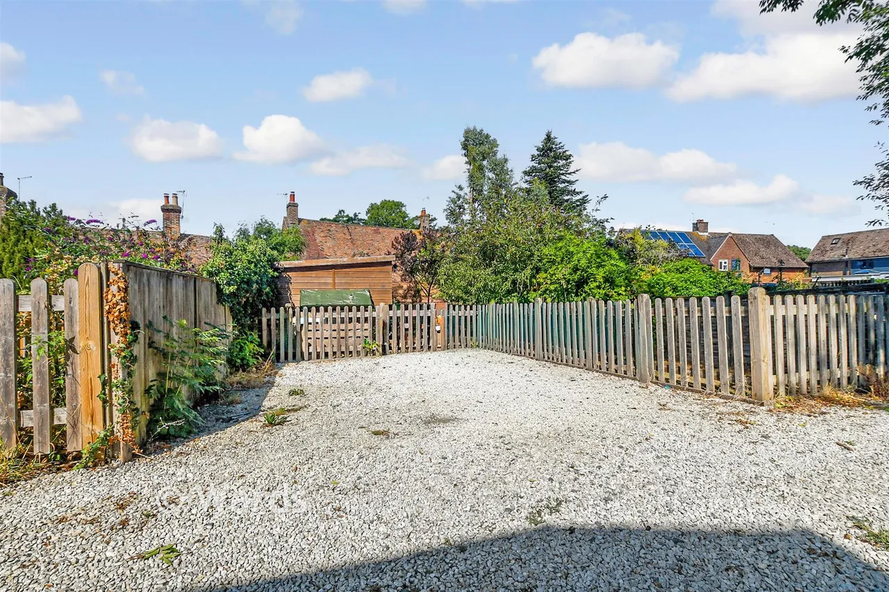 The Street, Mersham, TN25, photo 16