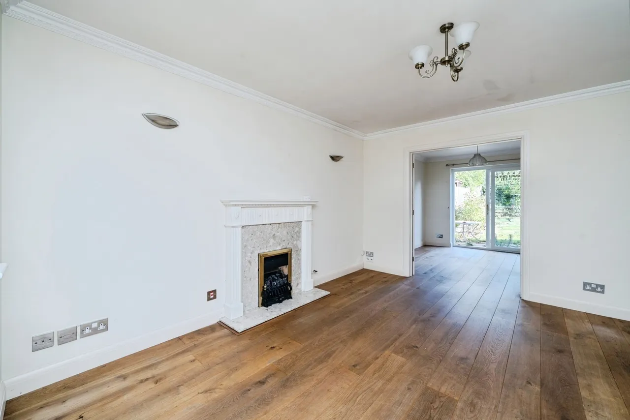 Falcon Wood, Leatherhead, KT22, photo 16