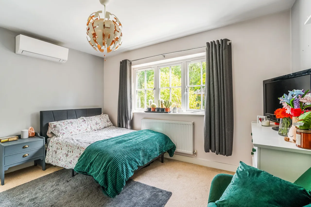 Upper Chobham Road, Camberley, GU15, photo 15