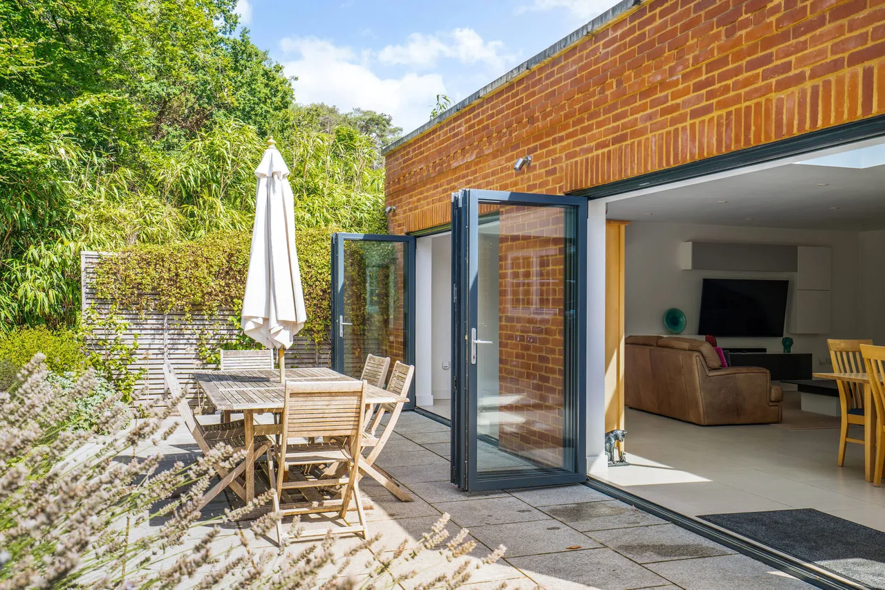 Upper Chobham Road, Camberley, GU15, photo 8