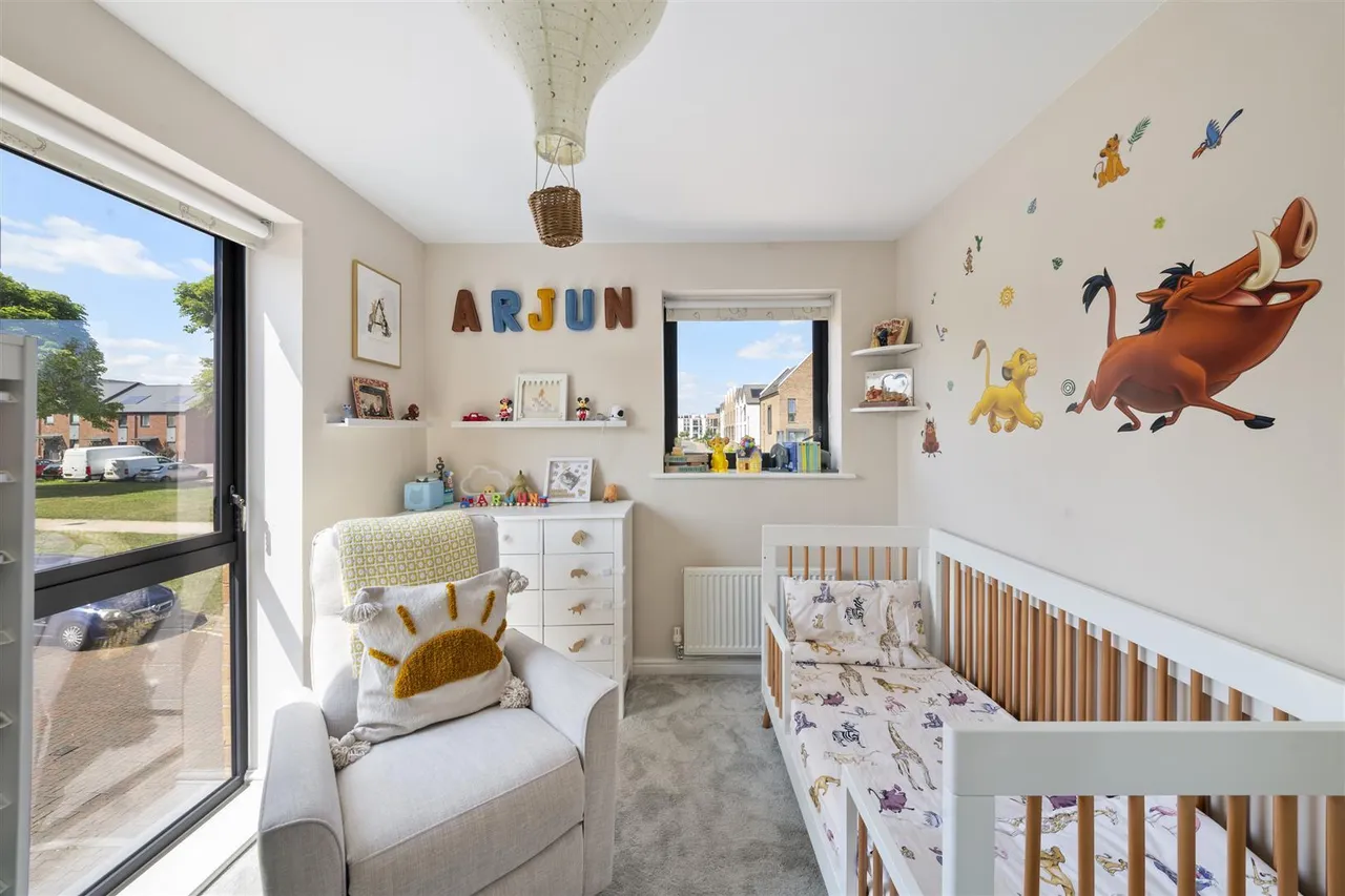 Dyson Drive, Uxbridge, photo 18