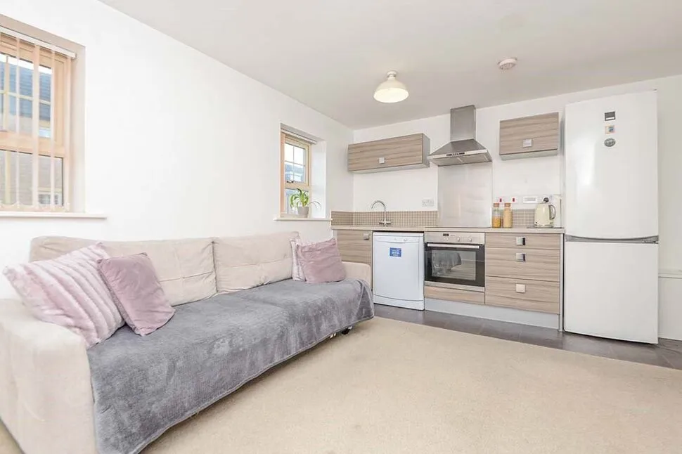 Marlington Drive, Huddersfield, West Yorkshire, HD2, photo 2