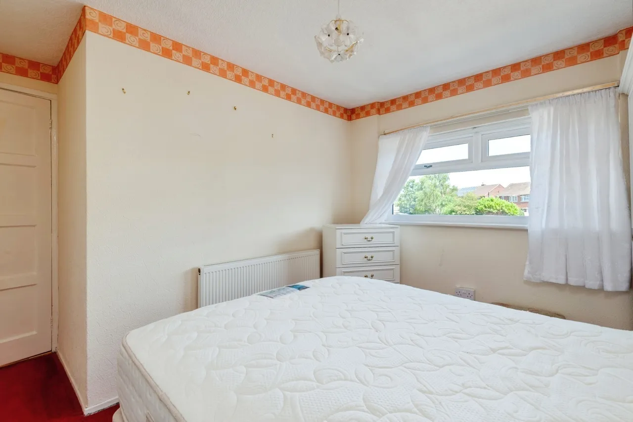 Deansway, Widnes, WA8, photo 13
