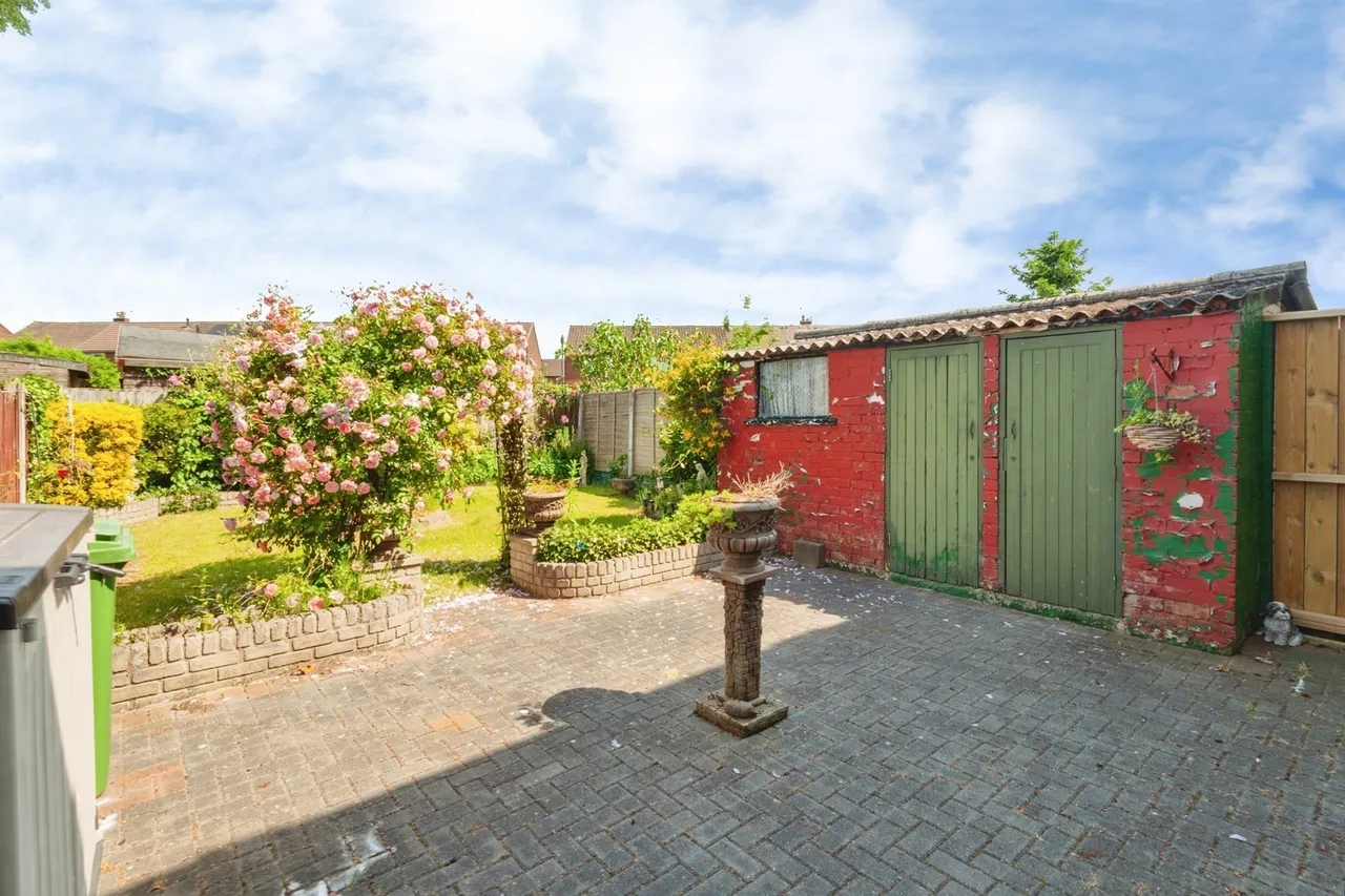 Deansway, Widnes, WA8, photo 17