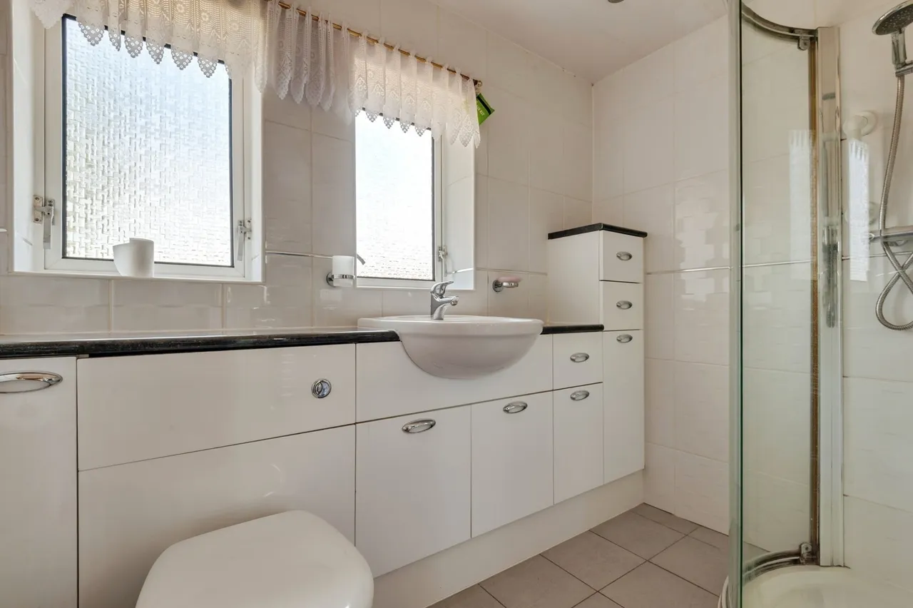 Deansway, Widnes, WA8, photo 16