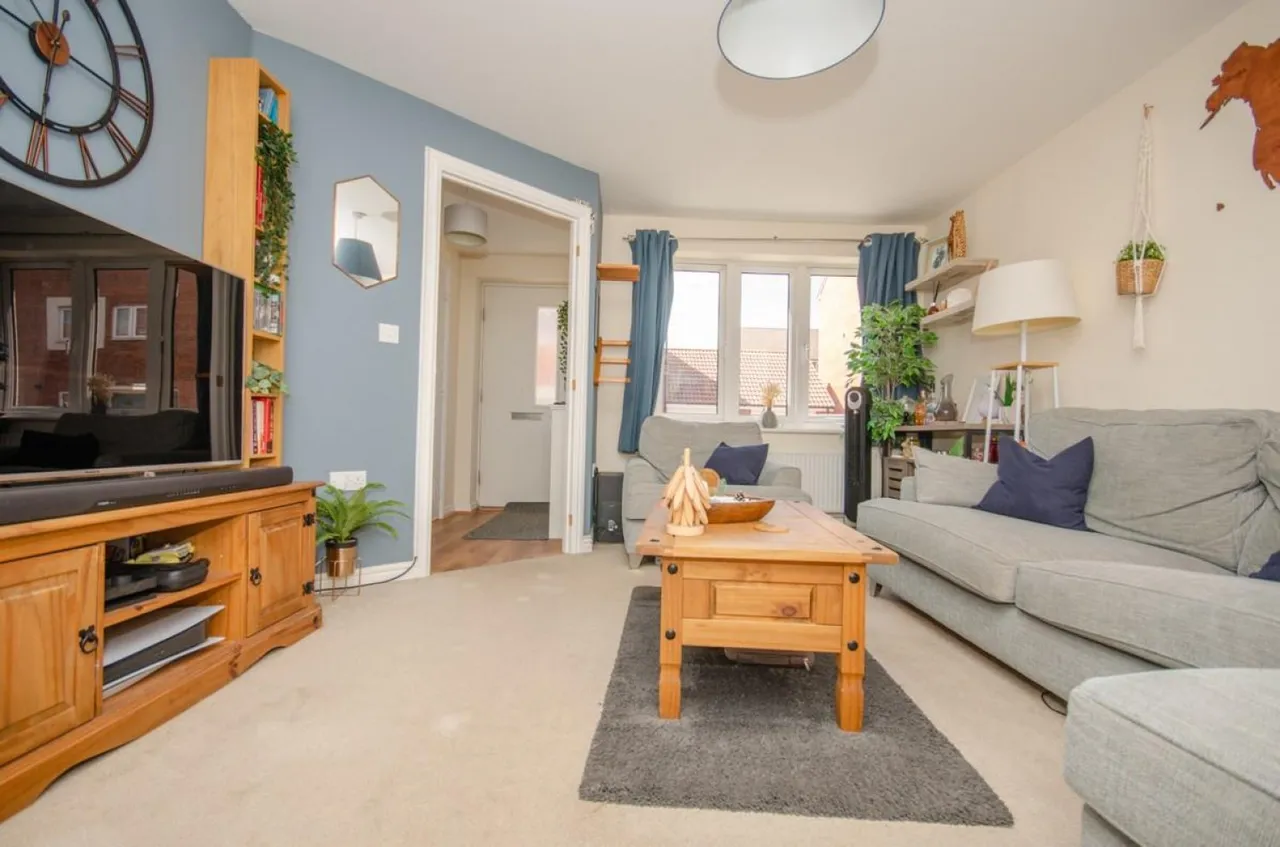 Bluebell Way, Lyde Green, BS16, photo 3