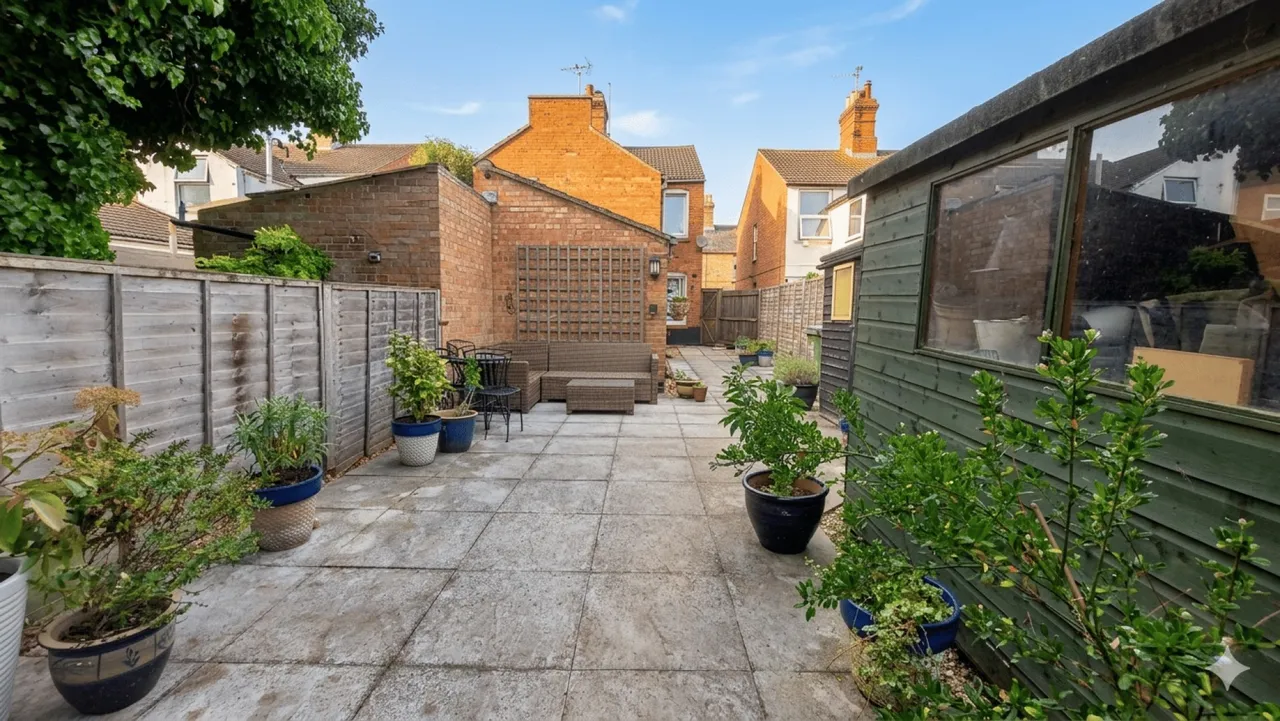Gladstone Street, Bourne, PE10, photo 2