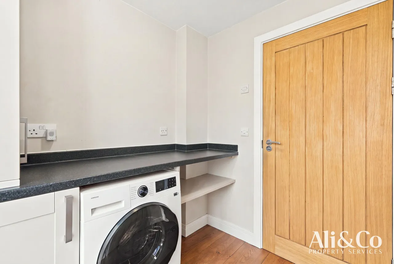Sartoria Close, Grays, RM20, photo 11