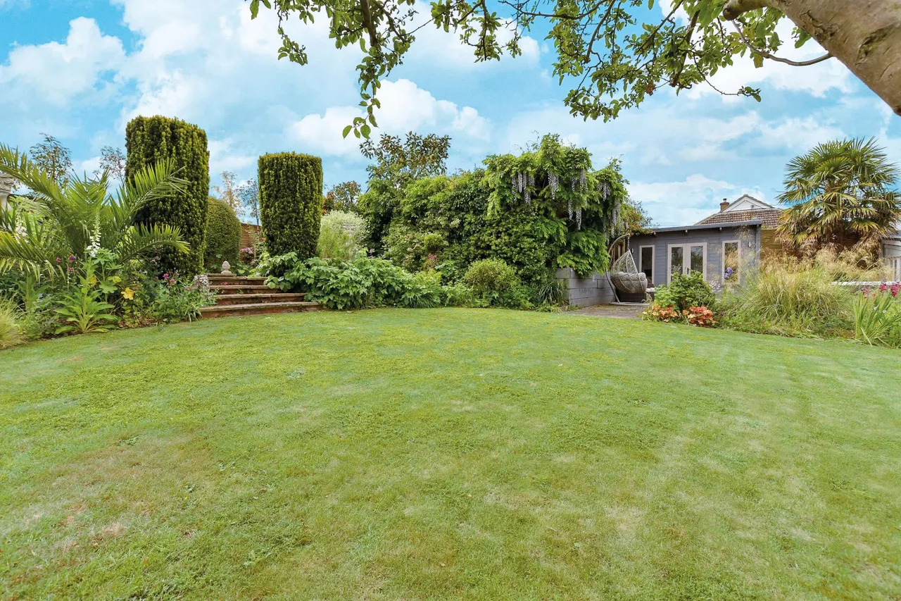 Gore Lane, Eastry, CT13, photo 17