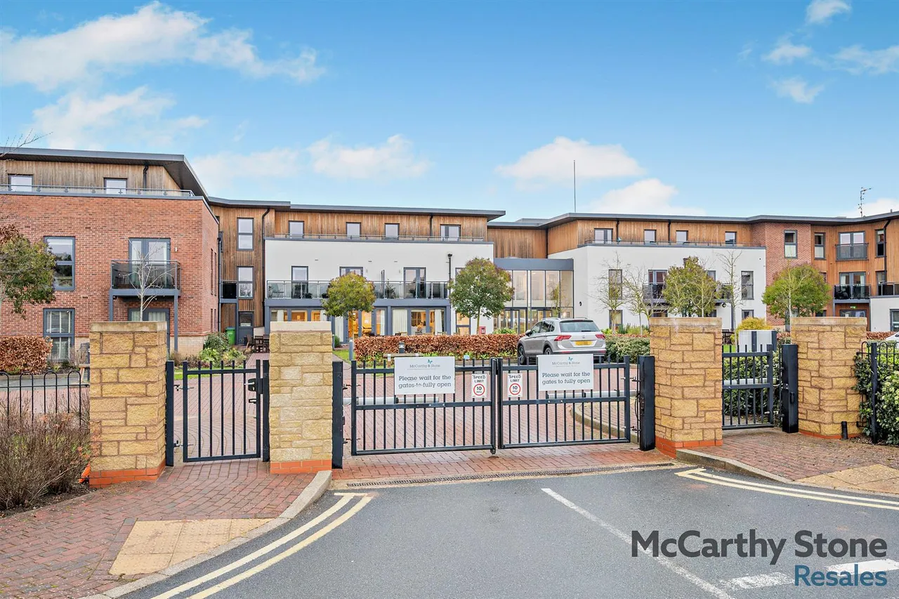 Springfield Close, Stratford-Upon-Avon, CV37, photo 22
