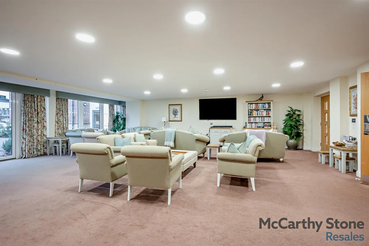 Springfield Close, Stratford-Upon-Avon, CV37, photo 16