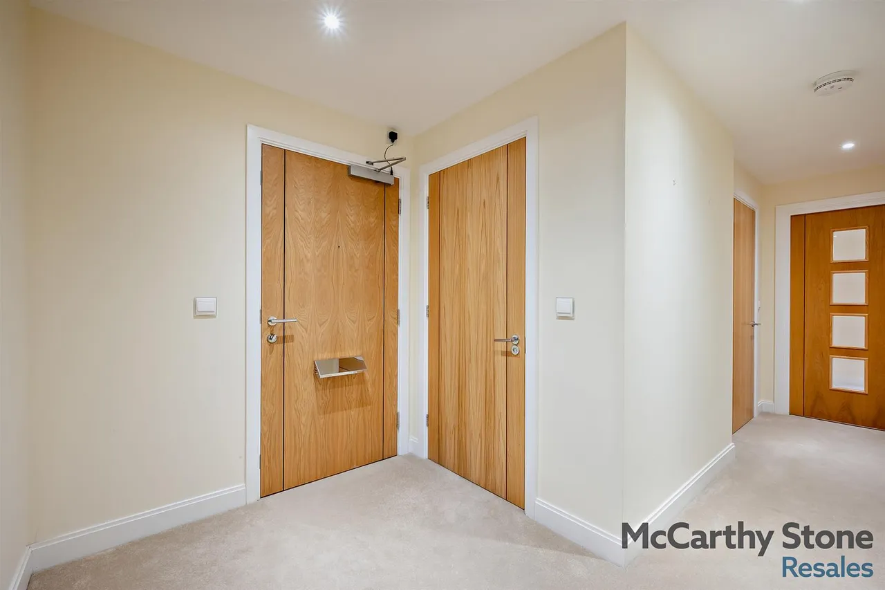 Springfield Close, Stratford-Upon-Avon, CV37, photo 10