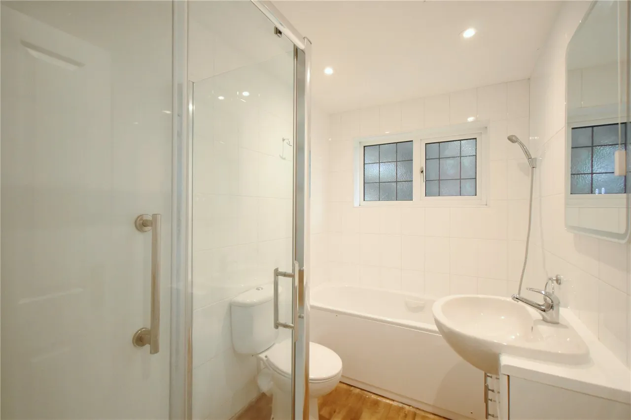 Mill Close, Sherfield-on-Loddon, Hook, Hampshire, RG27 0AQ, photo 9