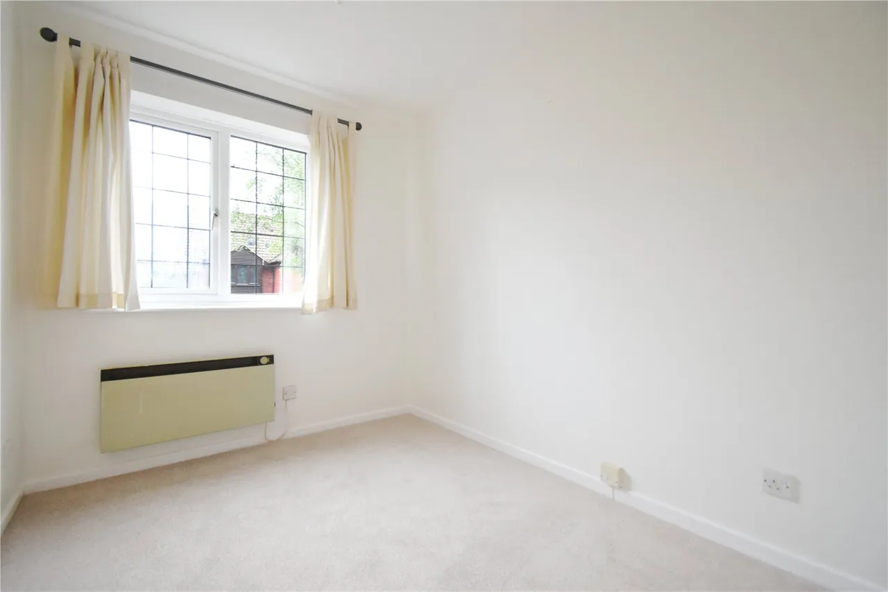 Mill Close, Sherfield-on-Loddon, Hook, Hampshire, RG27 0AQ, photo 14