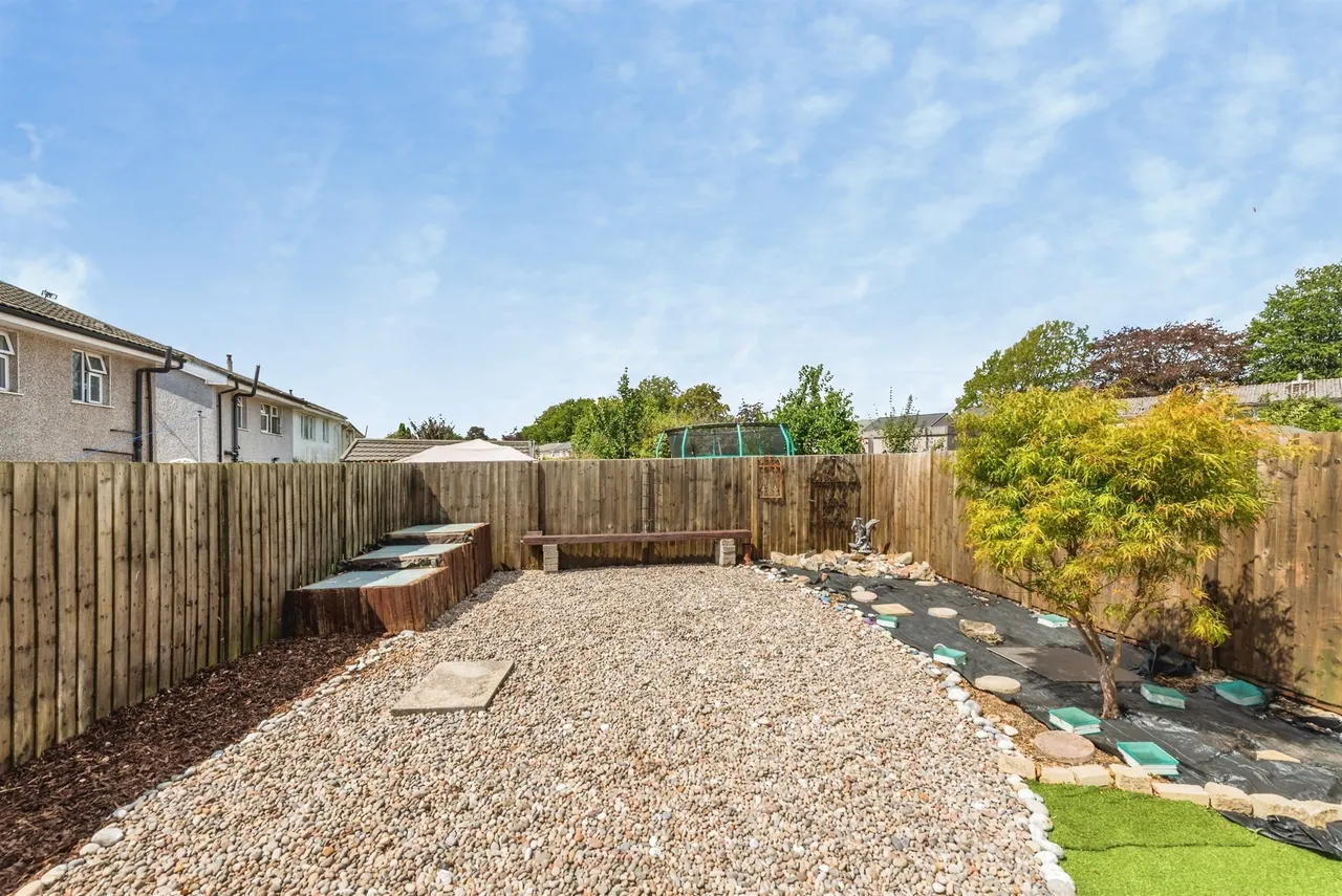 Pound Lane, Swindon, SN2, photo 13