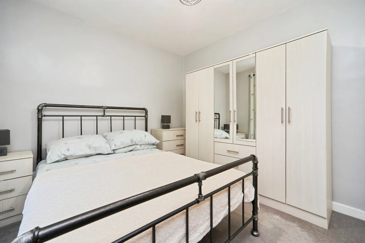 Frizley Gardens, Bradford, BD9, photo 9
