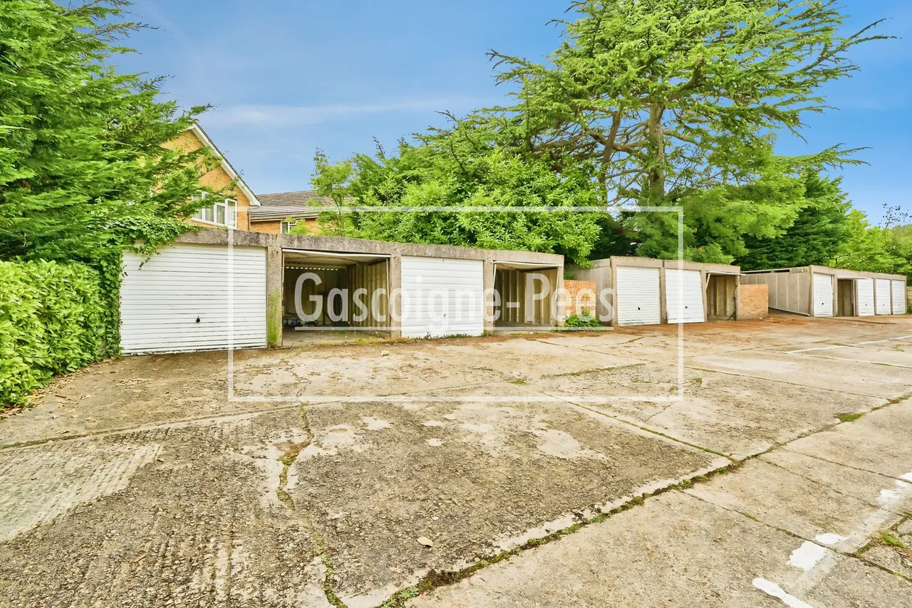 Hook Road, Surbiton, KT6, photo 11