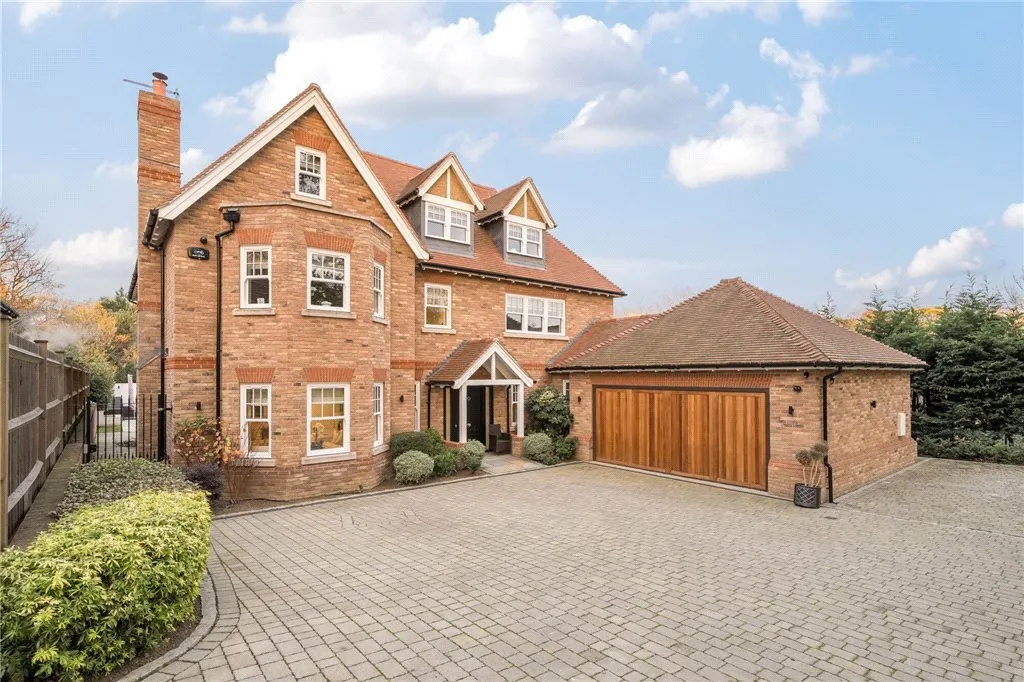 6 bed house for sale — Plaistow Lane, BR1