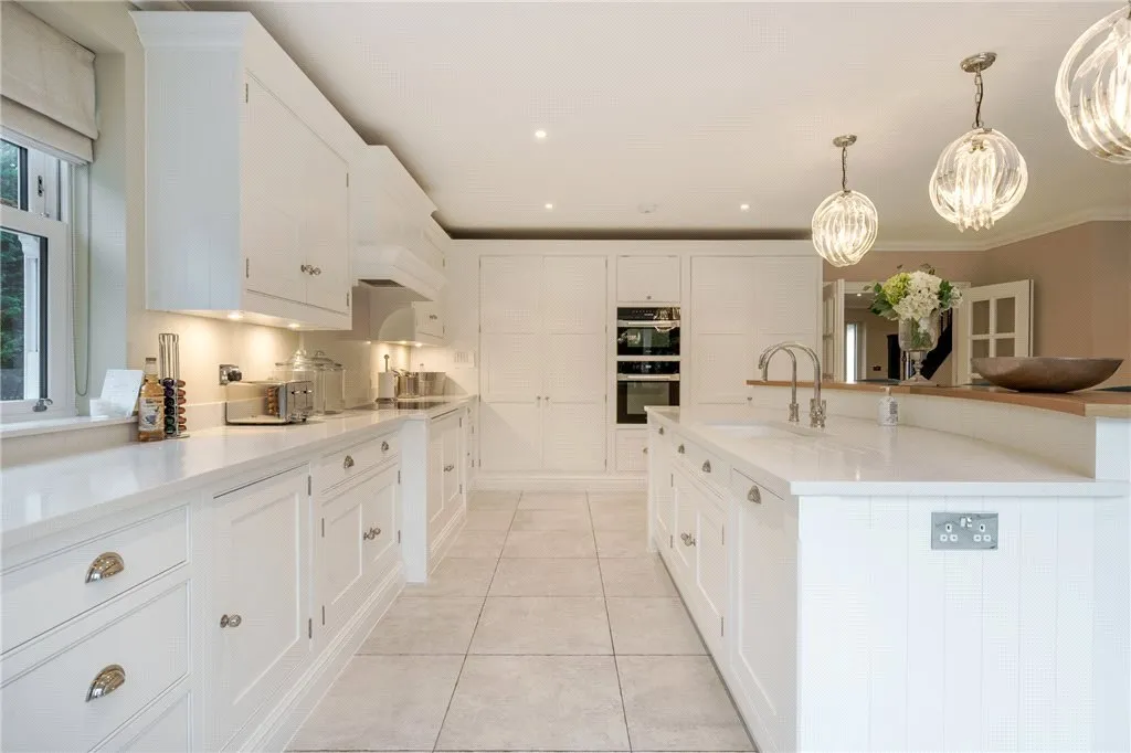 Plaistow Lane, BR1, photo 8