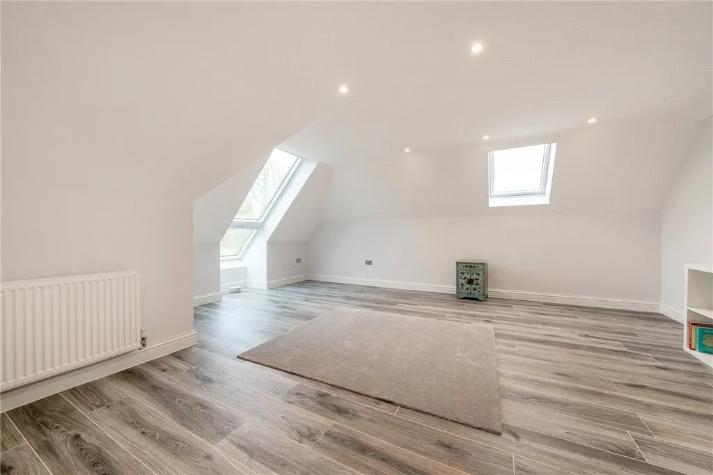 Plaistow Lane, BR1, photo 33